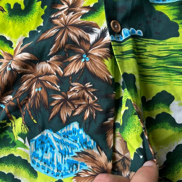 VINTAGE 40S 50S HAWAIIAN SHIRT MADE IN CALIFORNIA MENS LARGE GREEN FLORAL FOREST - Picture 4 of 5